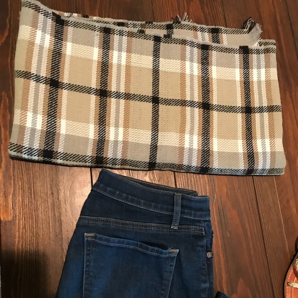 Accessories - Flannel blanket scarf